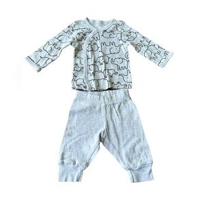 Carter’s 2-Piece Layette Set, Size 3 Months, Gray, Elephants, Top/Bottoms, EUC